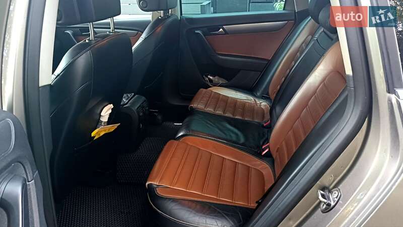 Универсал Volkswagen Passat 2012 в Чернигове