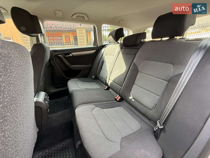 Универсал Volkswagen Passat 2011 в Лубнах