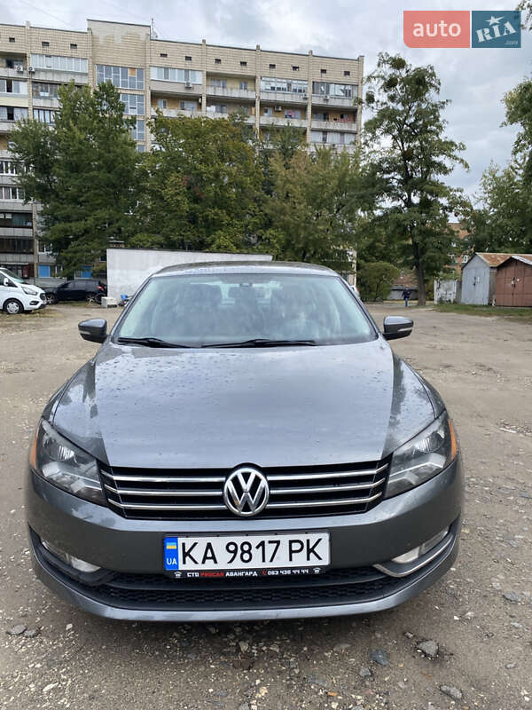 Седан Volkswagen Passat 2015 в Киеве
