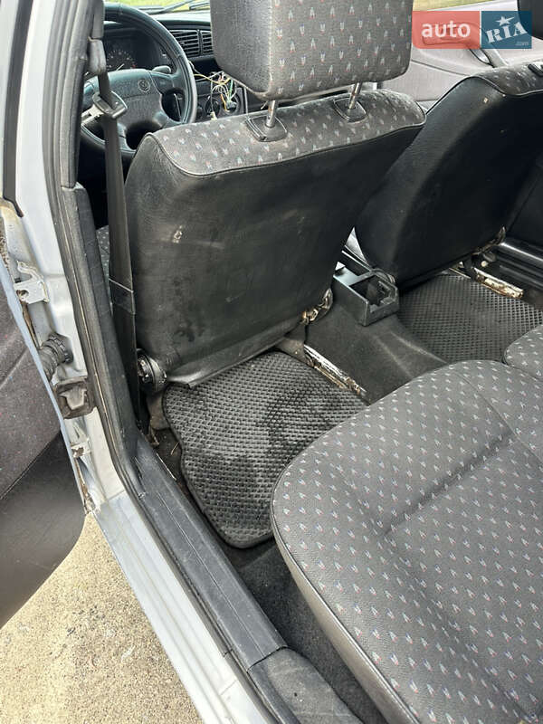 Универсал Volkswagen Passat 1996 в Вышгороде