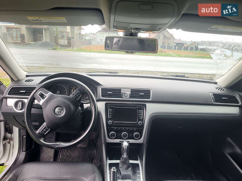 Седан Volkswagen Passat 2012 в Чернівцях фото 10 Седан Volkswagen Passat 2012 в Чернівцях