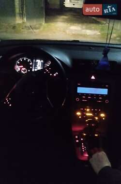 Универсал Volkswagen Passat 2010 в Киеве