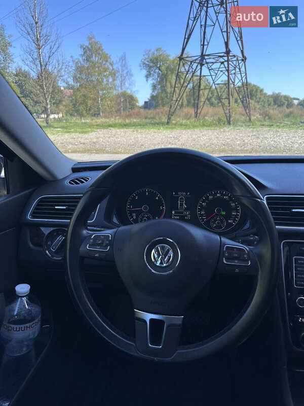 Седан Volkswagen Passat 2013 в Дрогобыче фото 19 Седан Volkswagen Passat 2013 в Дрогобыче