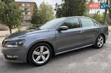 Седан Volkswagen Passat 2011 в Ахтырке