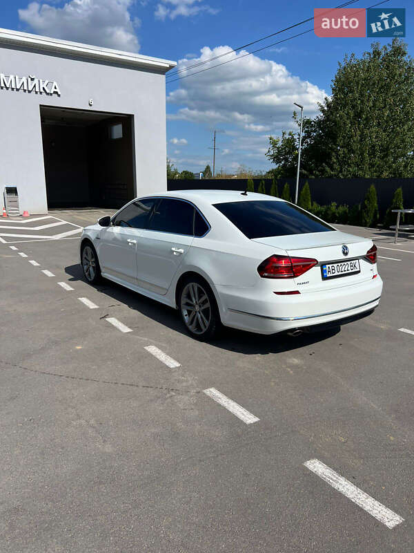 Седан Volkswagen Passat 2016 в Немирове
