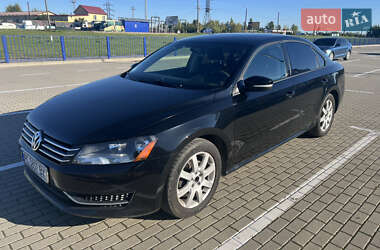 Седан Volkswagen Passat 2015 в Нововолынске