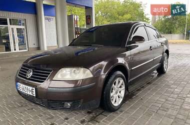 Седан Volkswagen Passat 2004 в Миколаєві