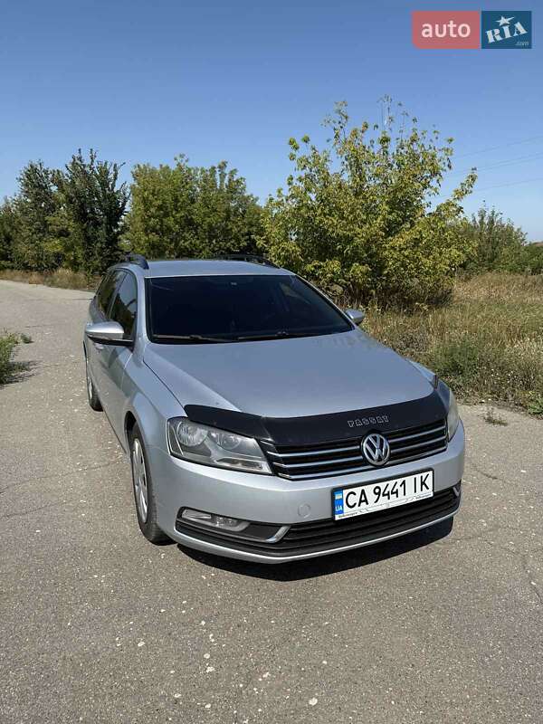 Volkswagen Passat 2011 Volkswagen Passat 2011