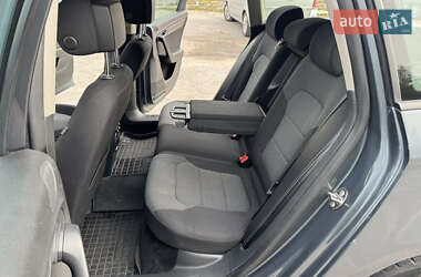 Универсал Volkswagen Passat 2012 в 