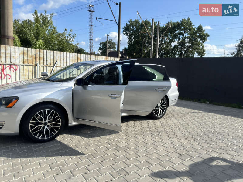 Седан Volkswagen Passat 2012 в Киеве