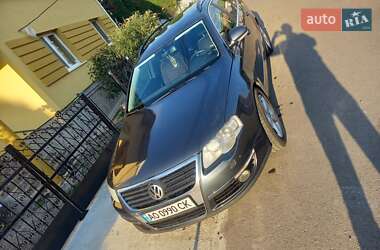 Універсал Volkswagen Passat 2010 в Ужгороді