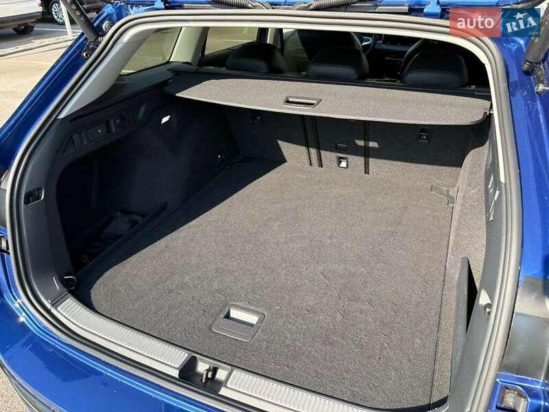 Універсал Volkswagen Passat 2024 в Івано-Франківську