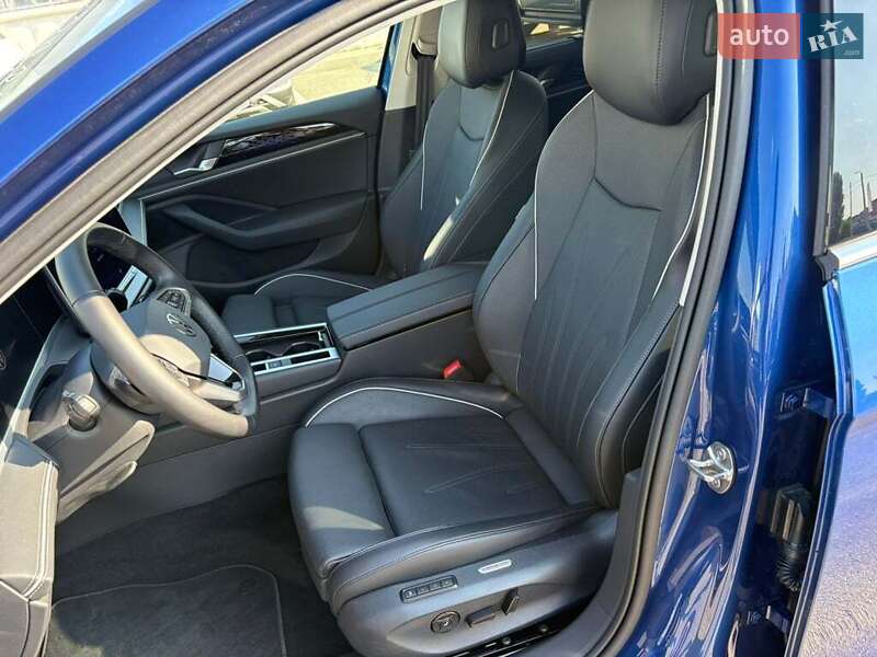 Універсал Volkswagen Passat 2024 в Івано-Франківську