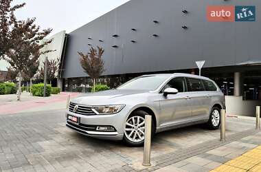 Универсал Volkswagen Passat 2019 в 