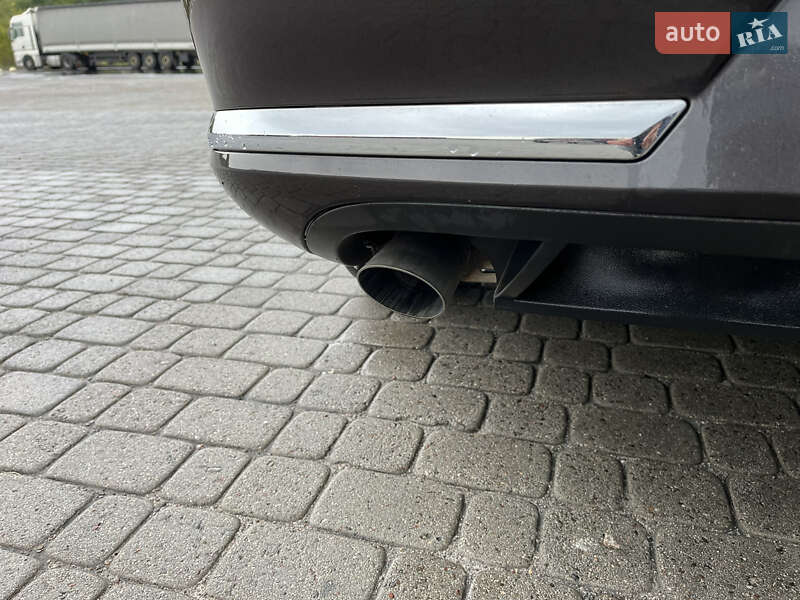 Седан Volkswagen Passat 2011 в Радивилове