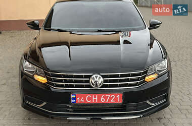 Седан Volkswagen Passat 2016 в Ужгороді