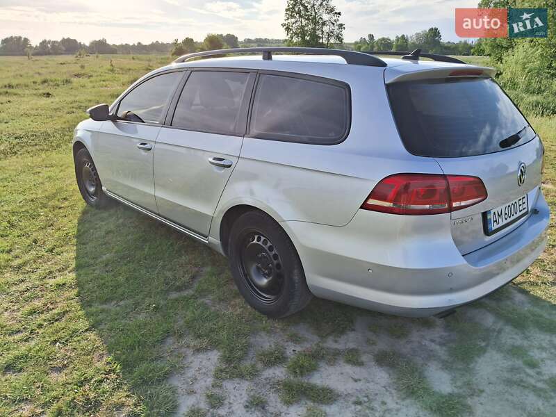 Універсал Volkswagen Passat 2011 в Києві фото 15 Універсал Volkswagen Passat 2011 в Києві