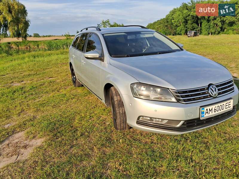 Універсал Volkswagen Passat 2011 в Києві фото 63 Універсал Volkswagen Passat 2011 в Києві
