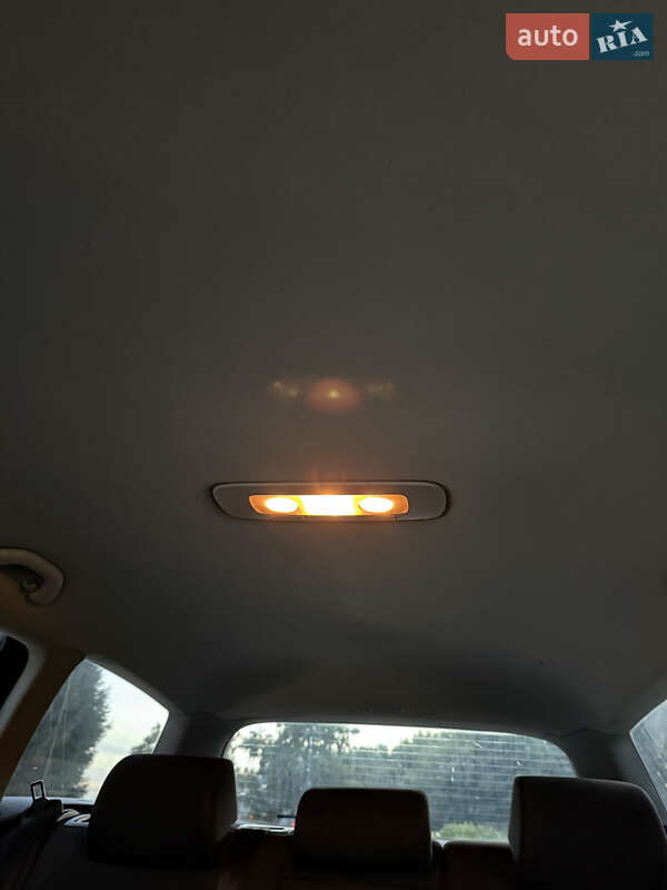 Универсал Volkswagen Passat 2006 в Львове