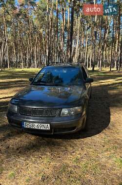 Універсал Volkswagen Passat 2000 в Петропавлівці
