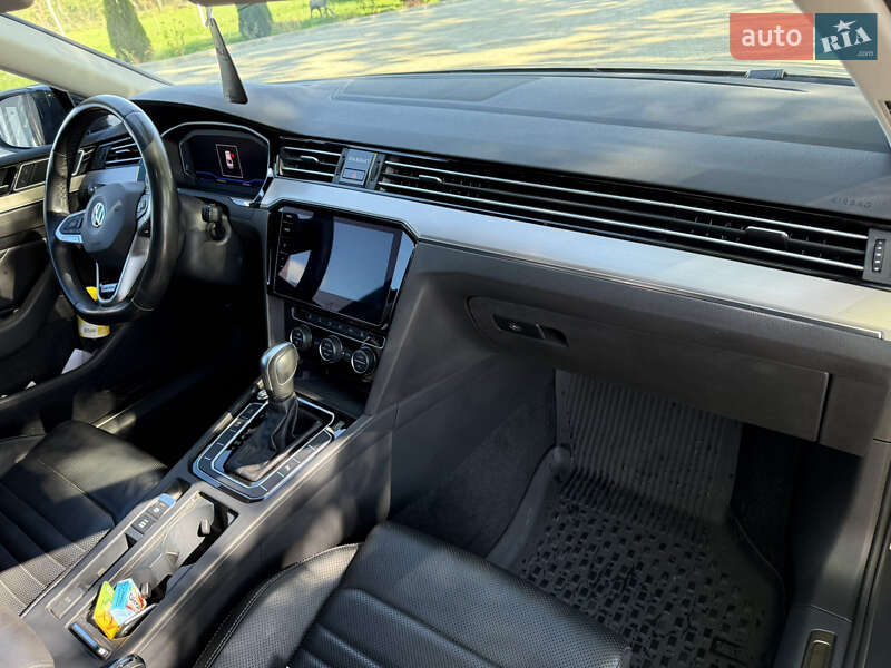 Седан Volkswagen Passat 2020 в Виноградове