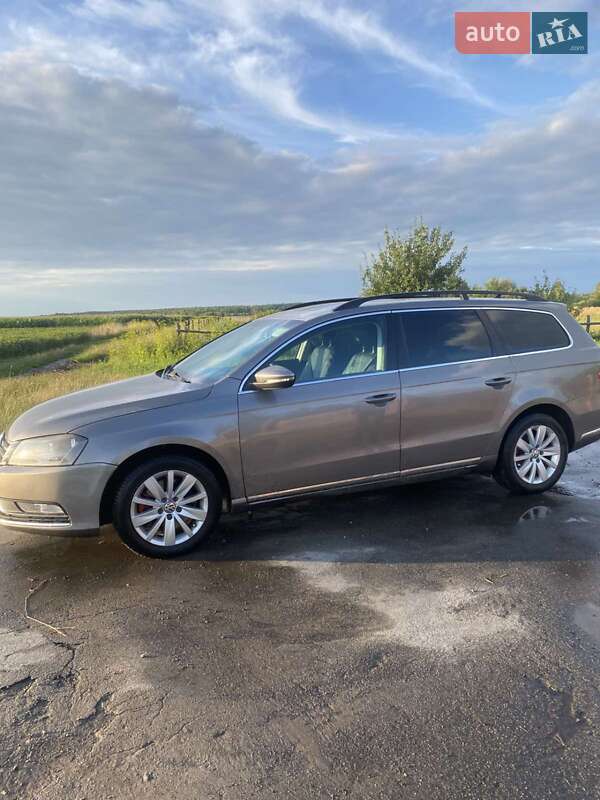Volkswagen Passat 2011