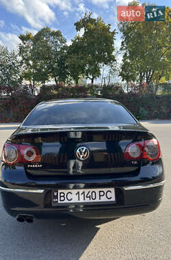 Седан Volkswagen Passat 2008 в 