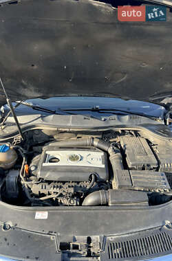 Седан Volkswagen Passat 2008 в 