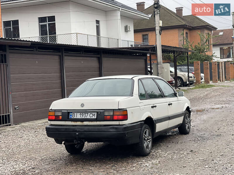 Седан Volkswagen Passat 1988 в Киеве