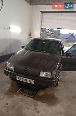 Седан Volkswagen Passat 1991 в Коломиї
