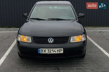 Седан Volkswagen Passat 1999 в Вінниці