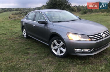 Седан Volkswagen Passat 2015 в Луцке