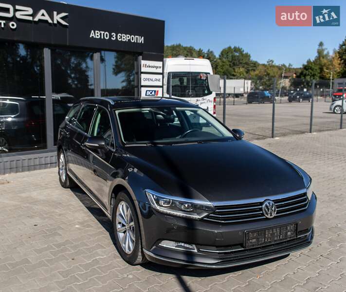 Универсал Volkswagen Passat 2018 в Львове фото Универсал Volkswagen Passat 2018 в Львове