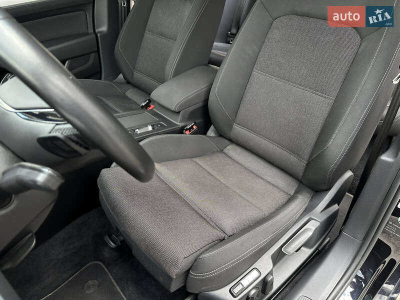 Универсал Volkswagen Passat 2016 в Житомире фото 25 Универсал Volkswagen Passat 2016 в Житомире