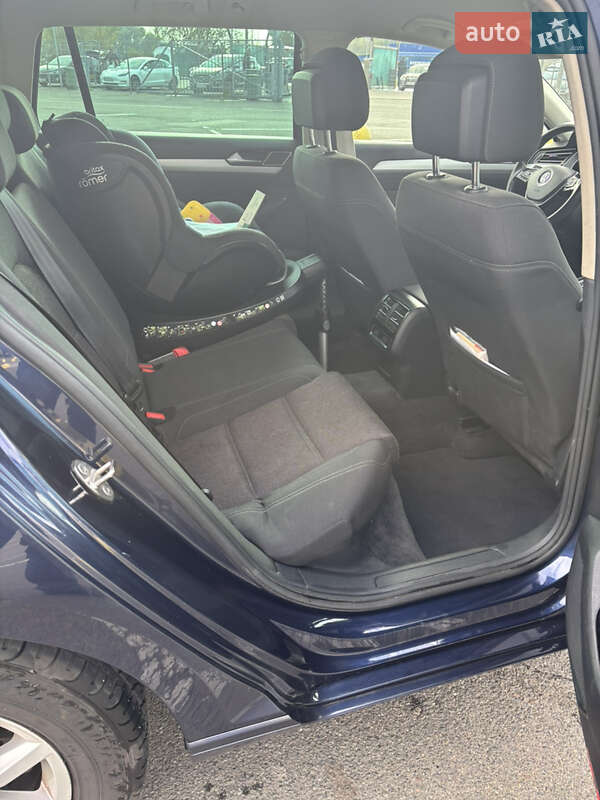 Универсал Volkswagen Passat 2016 в Киеве фото 10 Универсал Volkswagen Passat 2016 в Киеве