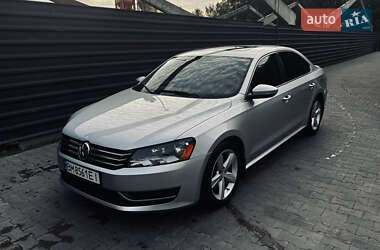 Седан Volkswagen Passat 2011 в Сумах