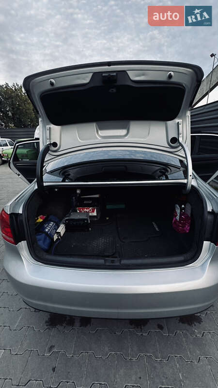 Седан Volkswagen Passat 2011 в Сумах