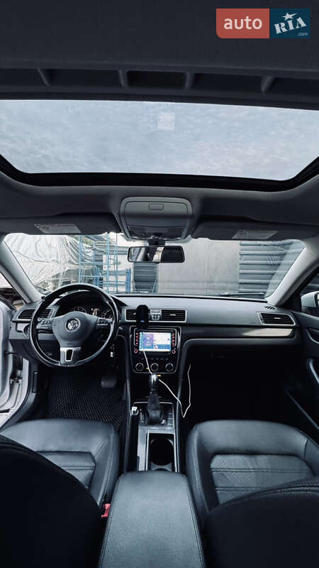 Седан Volkswagen Passat 2011 в Сумах