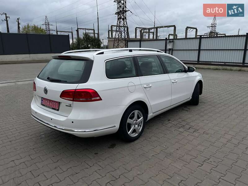 Универсал Volkswagen Passat 2011 в Луцке фото 13 Универсал Volkswagen Passat 2011 в Луцке