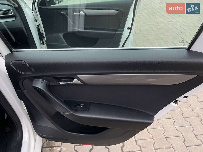 Универсал Volkswagen Passat 2011 в Луцке фото 47 Универсал Volkswagen Passat 2011 в Луцке