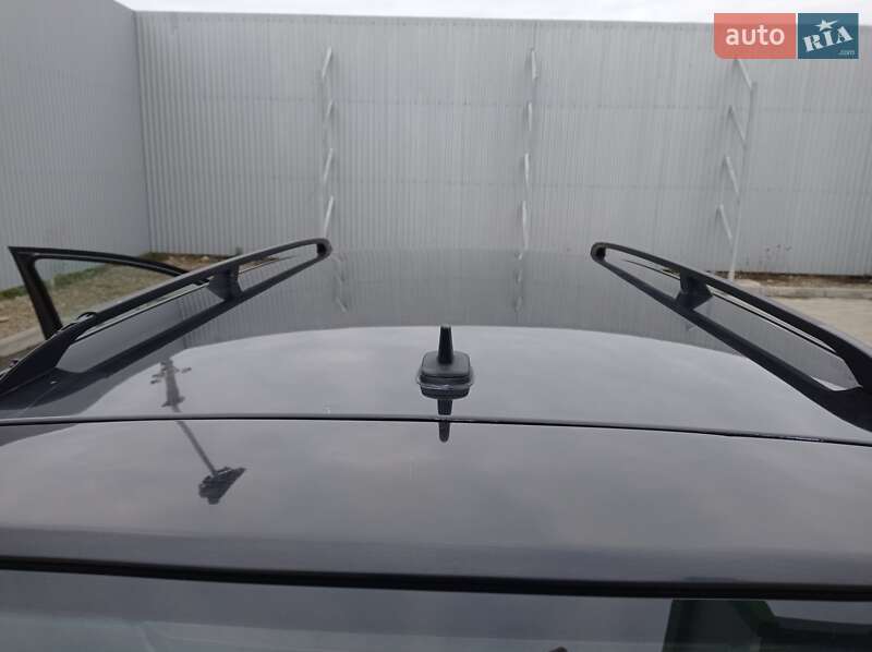 Універсал Volkswagen Passat 2004 в Чернівцях фото 3 Універсал Volkswagen Passat 2004 в Чернівцях