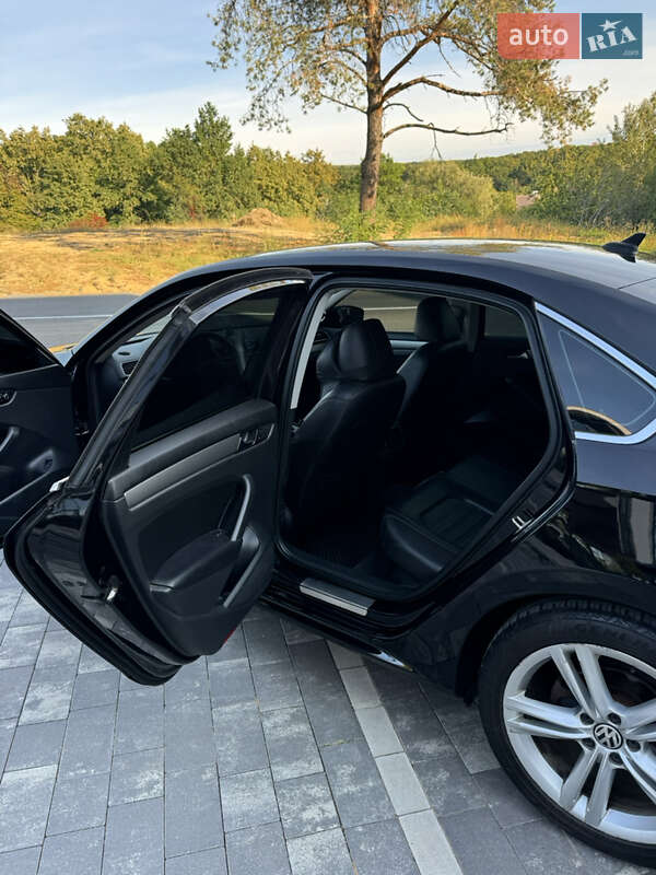 Седан Volkswagen Passat 2014 в Ужгороді фото 16 Седан Volkswagen Passat 2014 в Ужгороді