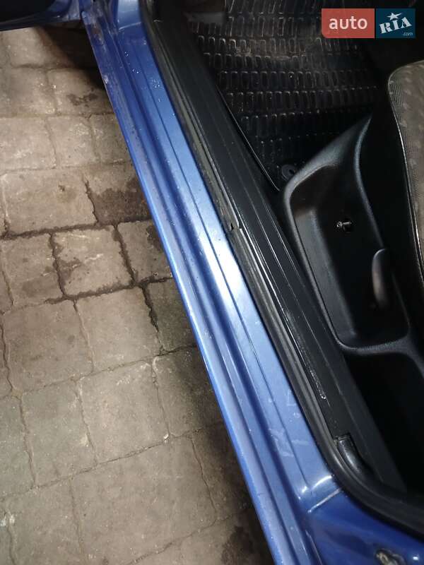 Універсал Volkswagen Passat 1994 в Сваляві