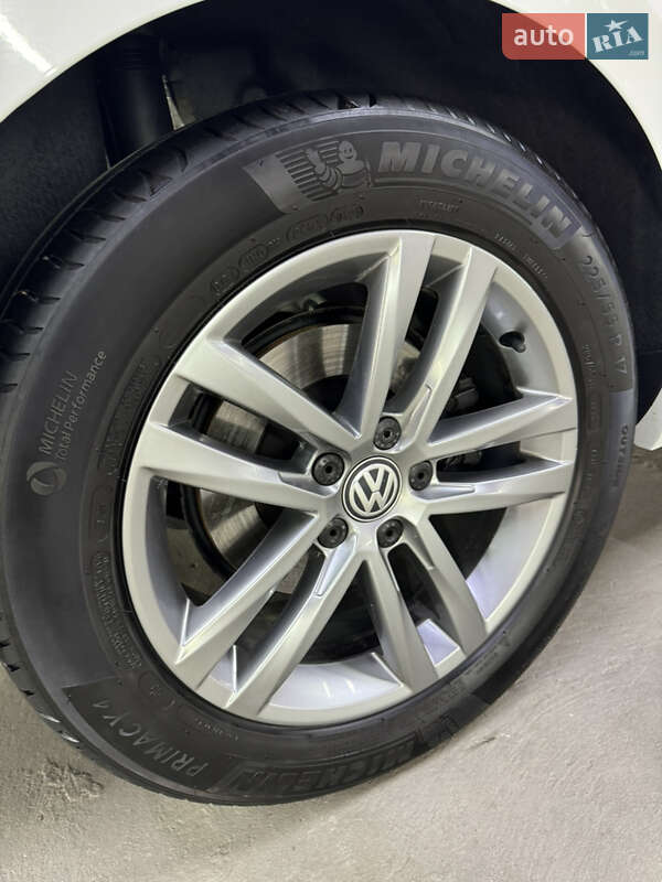 Универсал Volkswagen Passat 2017 в Полтаве
