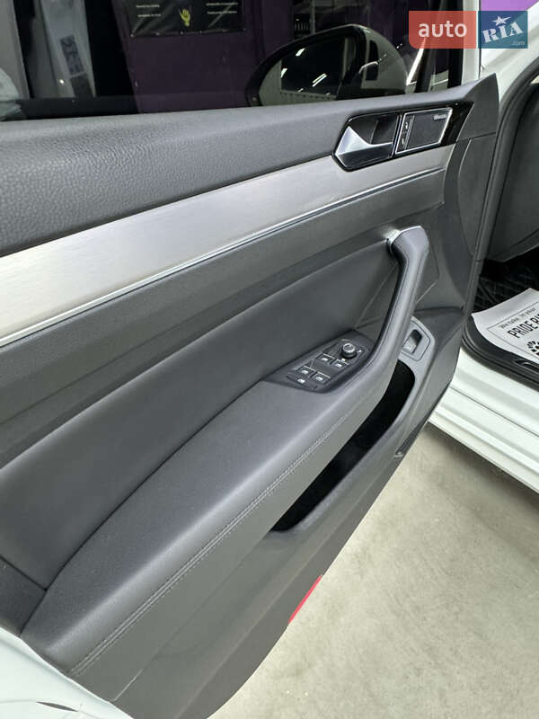 Универсал Volkswagen Passat 2017 в Полтаве