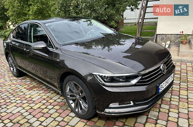 Седан Volkswagen Passat 2018 в Львове