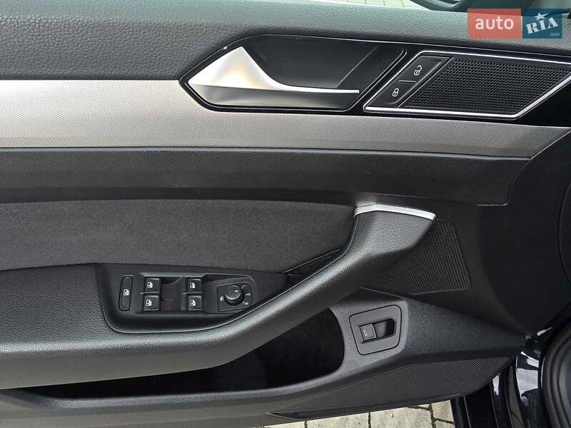 Универсал Volkswagen Passat 2016 в Стрые