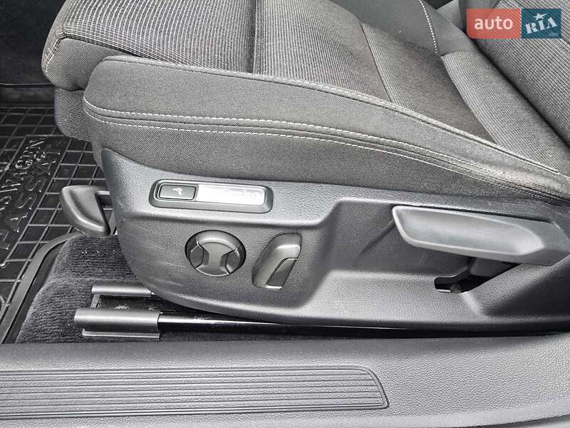 Универсал Volkswagen Passat 2016 в Стрые