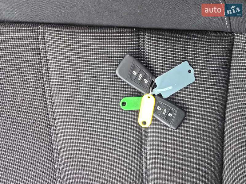 Универсал Volkswagen Passat 2016 в Стрые