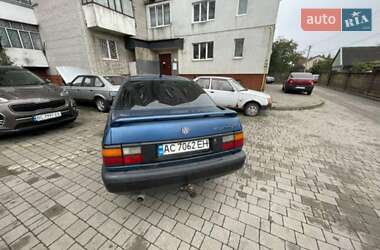 Седан Volkswagen Passat 1992 в Львове